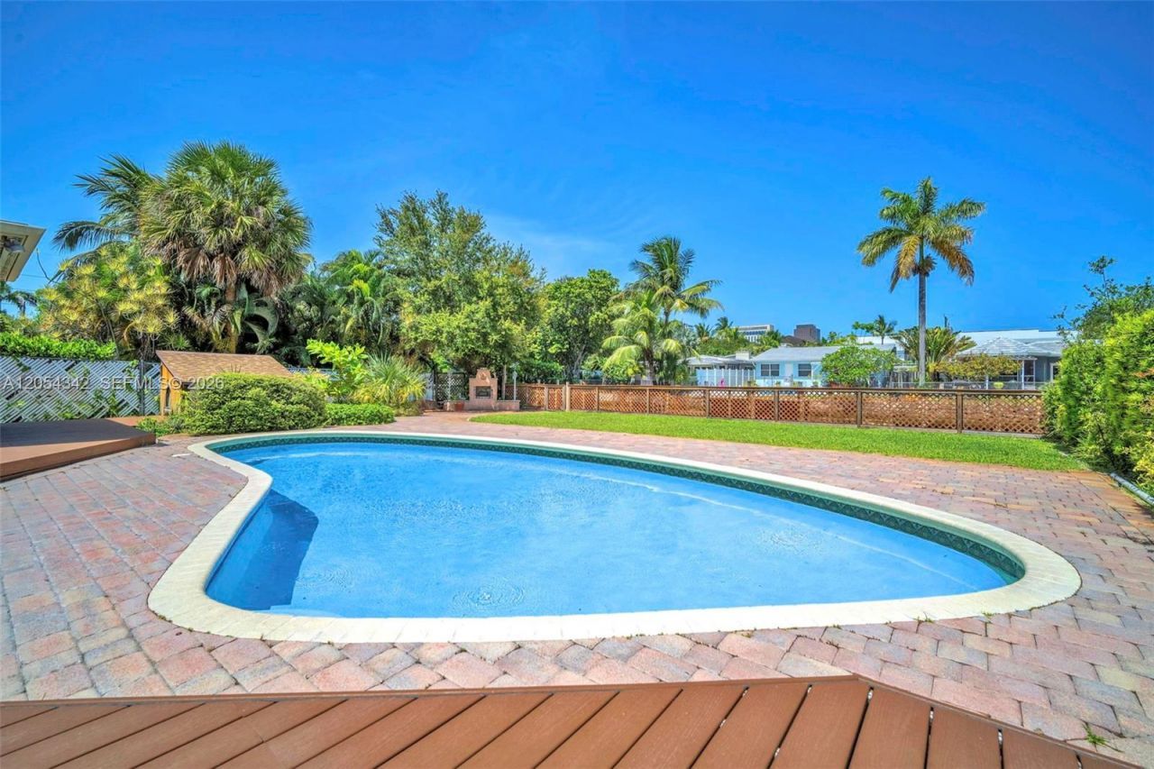 800 SW 8th Ter, Fort Lauderdale, FL 33315 Photo