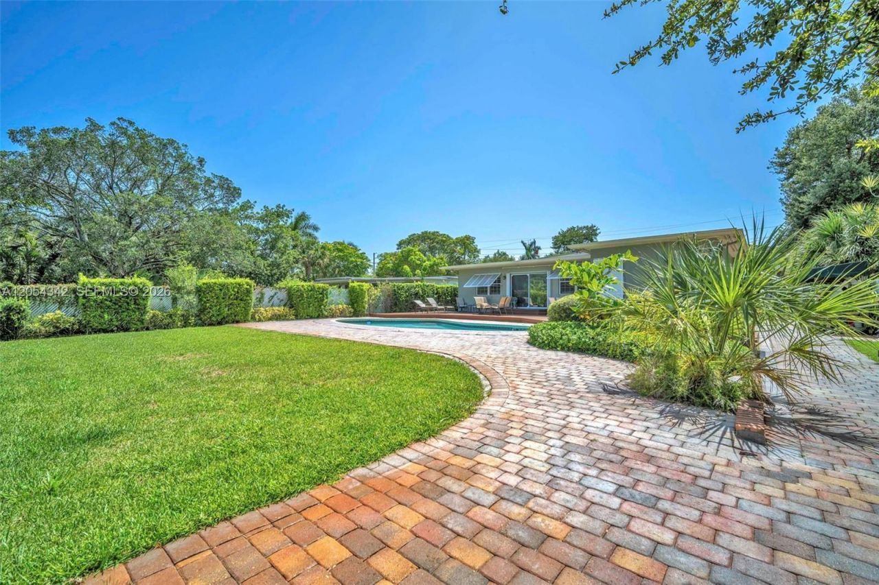 800 SW 8th Ter, Fort Lauderdale, FL 33315 Photo