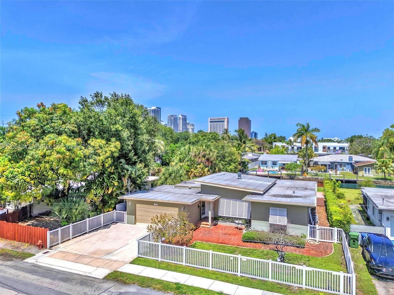 800 SW 8th Ter, Fort Lauderdale, FL 33315 Photo