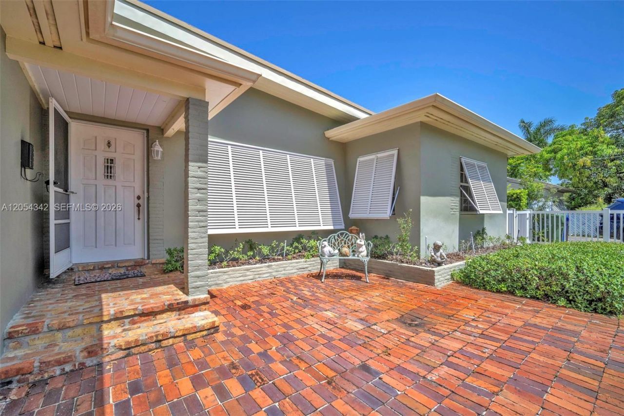 800 SW 8th Ter, Fort Lauderdale, FL 33315 Photo