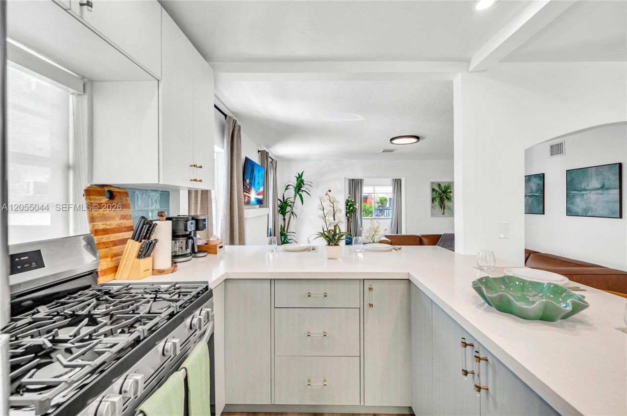 426 NE 26th St , Unit 1, Miami, FL 33137 Photo