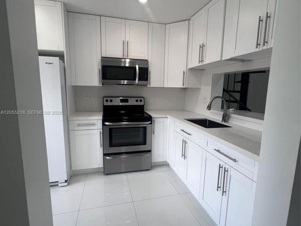 13056 SW 88th Ln , Unit B206, Miami, FL 33186