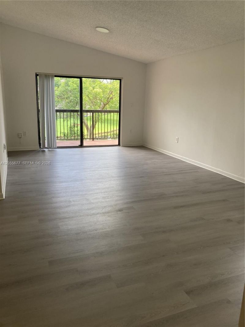 9879 Nob Hill Ct, Unit 9879, Sunrise, FL 33351 Photo