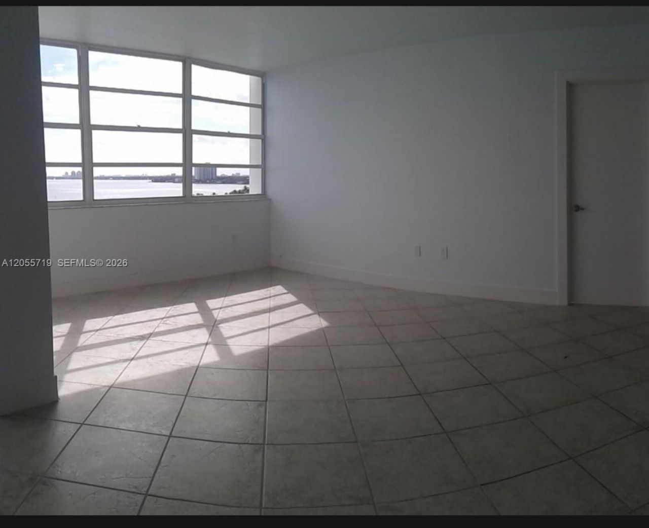 11930 N Bayshore Dr , Unit 1006, North Miami, FL 33181 Photo