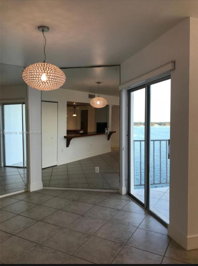 11930 N Bayshore Dr , Unit 1006, North Miami, FL 33181 Photo