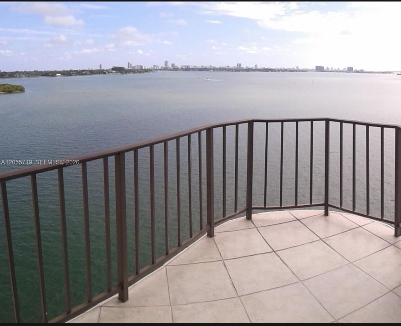 11930 N Bayshore Dr , Unit 1006, North Miami, FL 33181 Photo