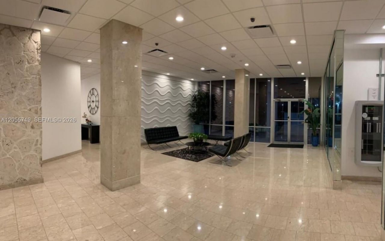 11930 N Bayshore Dr , Unit 1006, North Miami, FL 33181 Photo