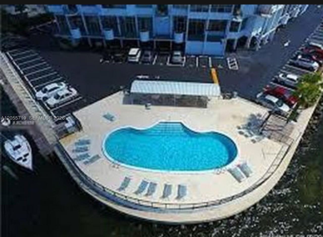 11930 N Bayshore Dr , Unit 1006, North Miami, FL 33181 Photo
