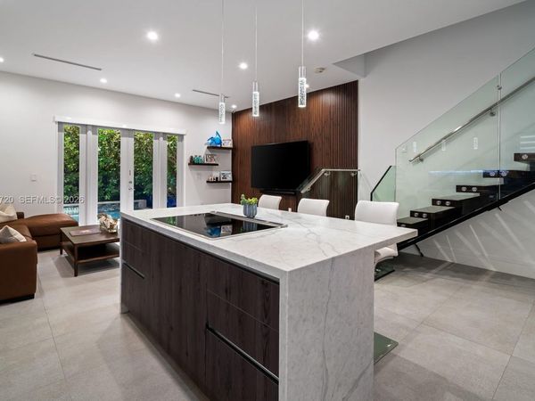 3073 Carter St, Unit 3073, Miami, FL 33133