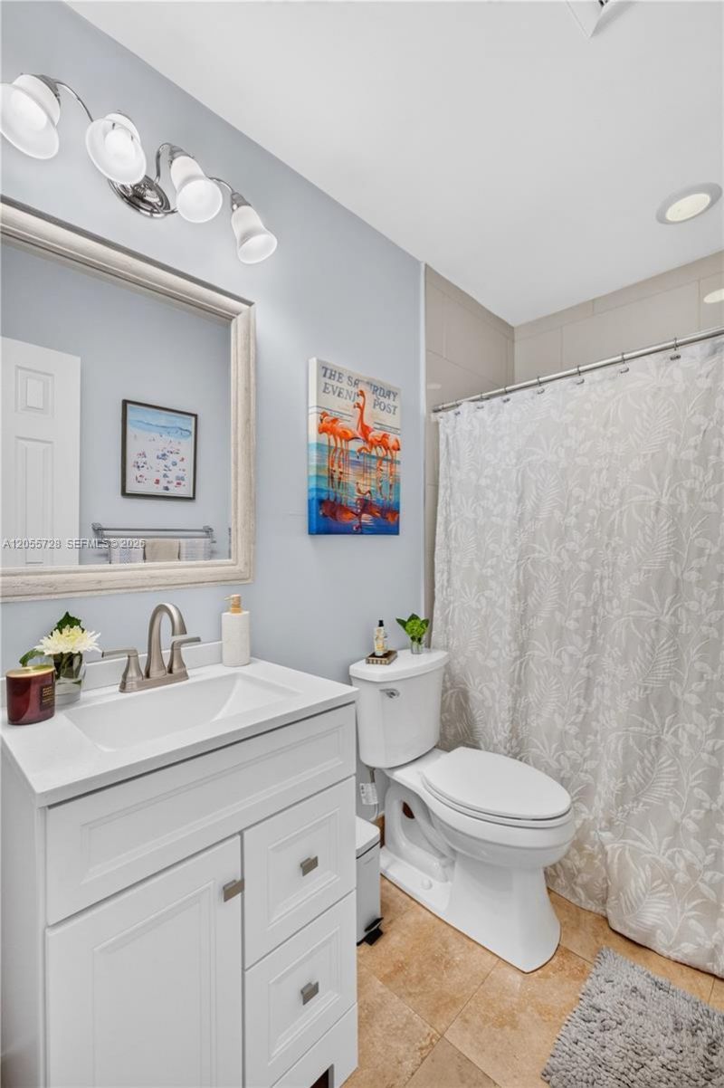 2220 NE 68th St , Unit 1012, Fort Lauderdale, FL 33308 Photo