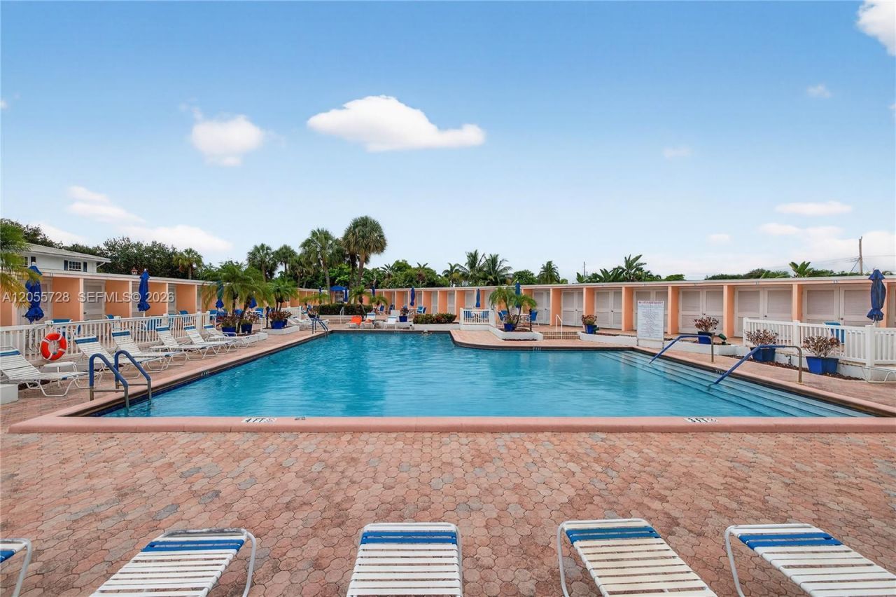 2220 NE 68th St , Unit 1012, Fort Lauderdale, FL 33308 Photo