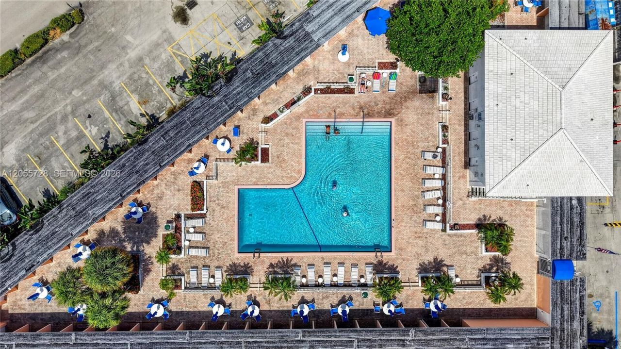 2220 NE 68th St , Unit 1012, Fort Lauderdale, FL 33308 Photo