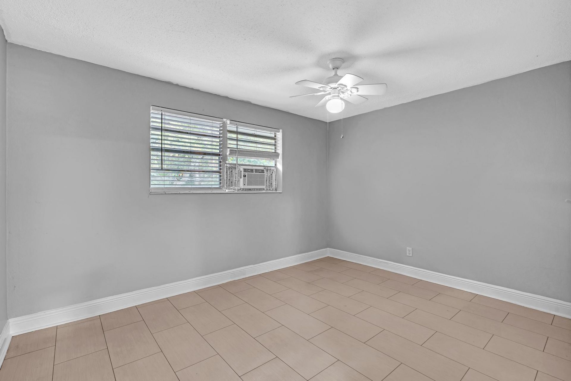 626 SW 14th Avenue, Unit 204, Fort Lauderdale, FL 33312 Photo