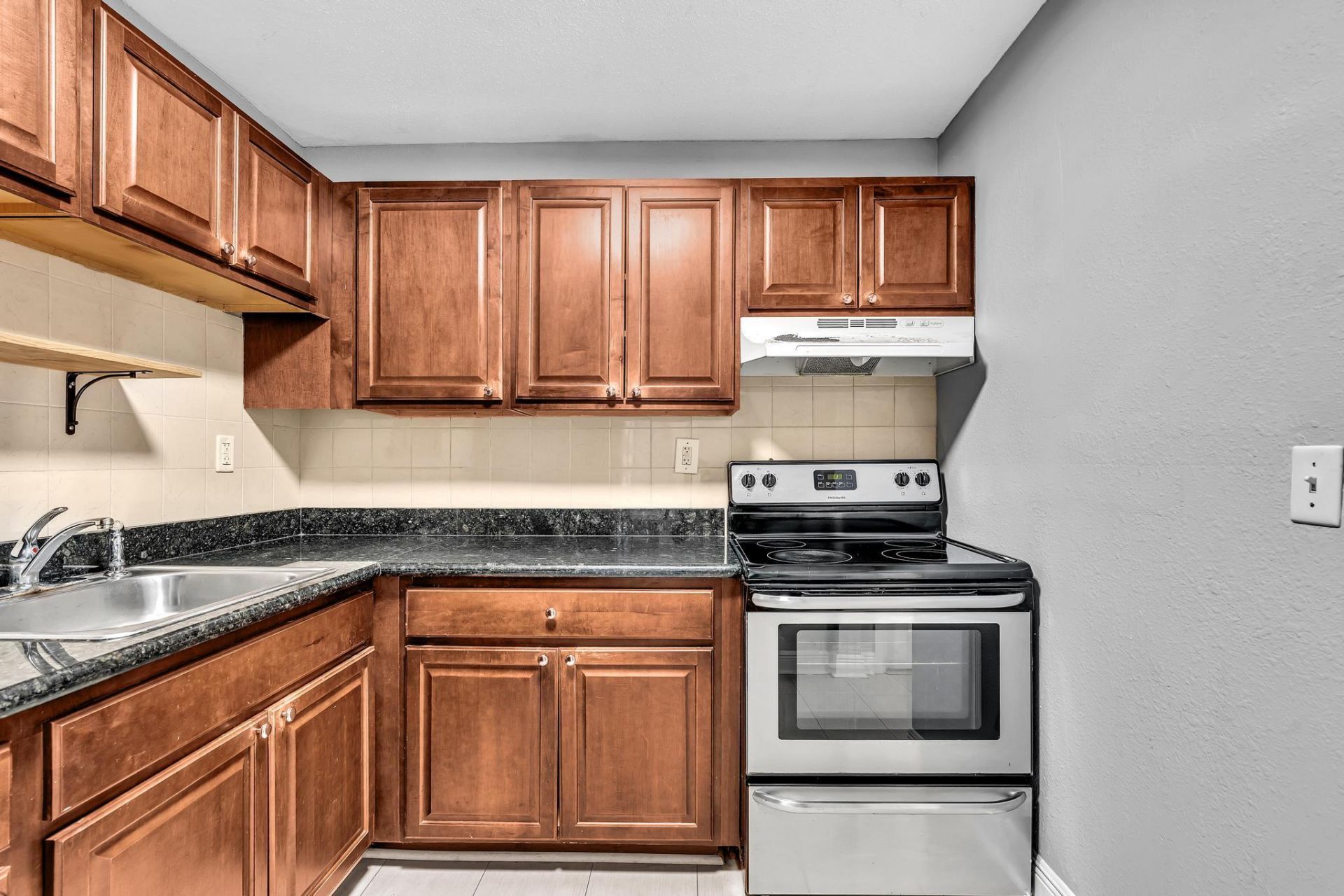 626 SW 14th Avenue, Unit 204, Fort Lauderdale, FL 33312 Photo