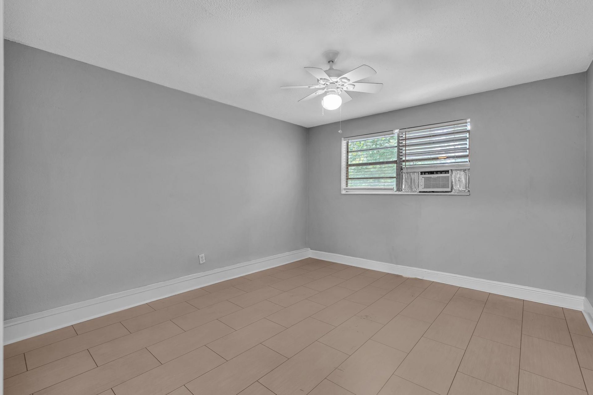 626 SW 14th Avenue, Unit 204, Fort Lauderdale, FL 33312 Photo