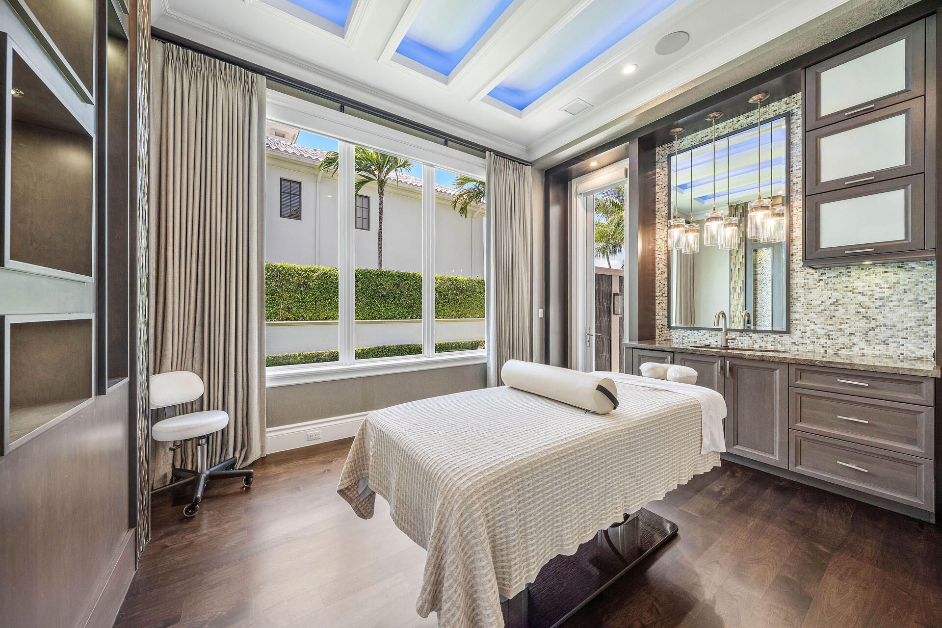 215 W Key Palm Road, Boca Raton, FL 33432 Photo