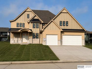 4222 S 218th Avenue, Elkhorn, NE 68022
