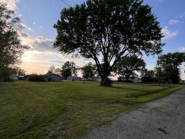 310 W Stanton, Russell, IA 50238
