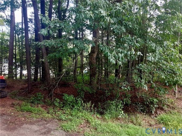 007 Lane Road, Reedville, VA 22539