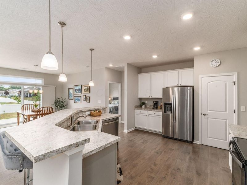 252 Woodland Sky Drive, Pataskala, OH 43062 Photo 18