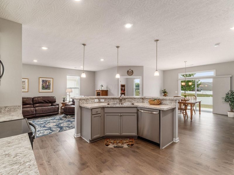 252 Woodland Sky Drive, Pataskala, OH 43062 Photo 19