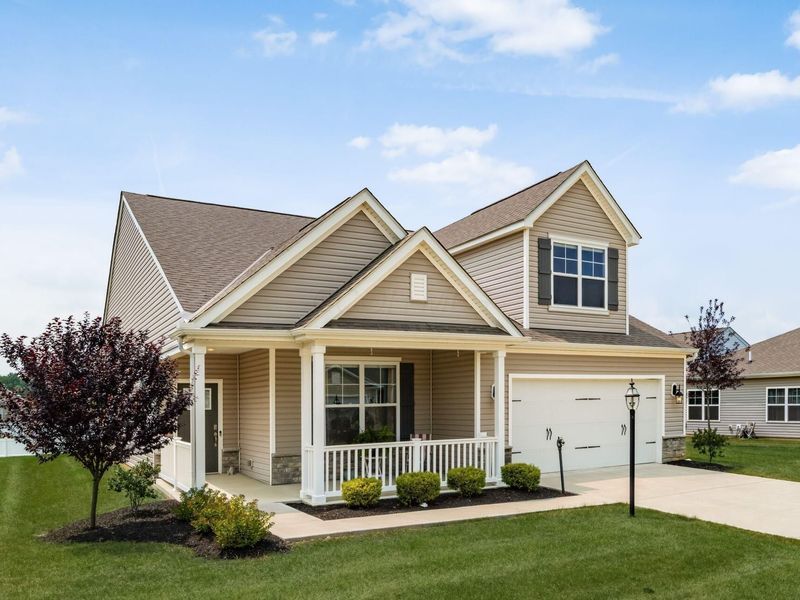 252 Woodland Sky Drive, Pataskala, OH 43062 Photo 2