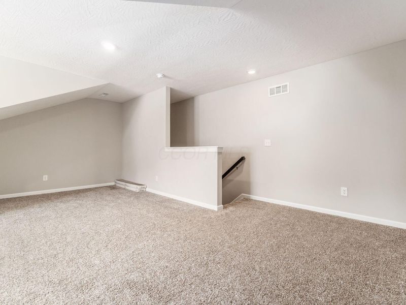 252 Woodland Sky Drive, Pataskala, OH 43062 Photo 34