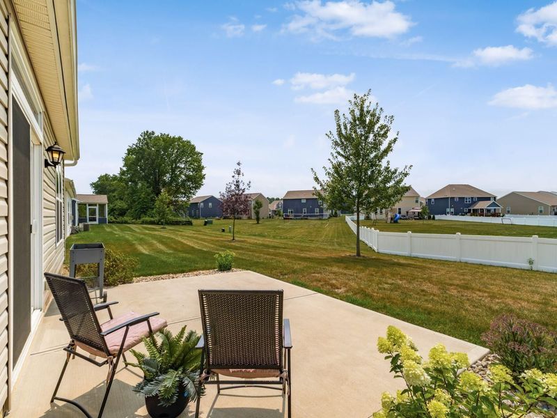252 Woodland Sky Drive, Pataskala, OH 43062 Photo 4