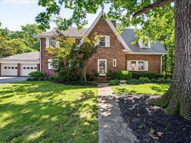 207 Paul Sawyier Drive, Frankfort, KY 40601