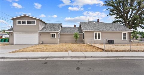 1848 F Street, Sparks, NV 89431 Photo
