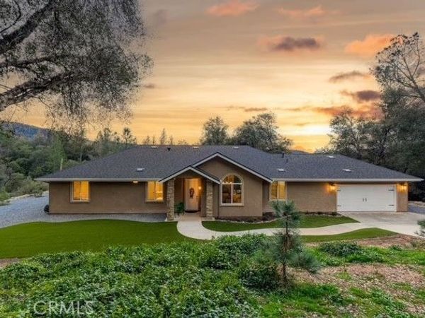 38614 Bon Veu, Oakhurst, CA 93644