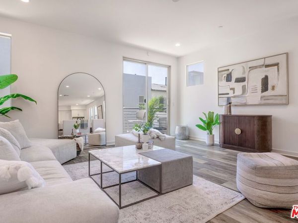 19508 Empire Lane , Northridge, CA 91324