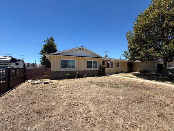 944 N Primrose, Rialto, CA 92376