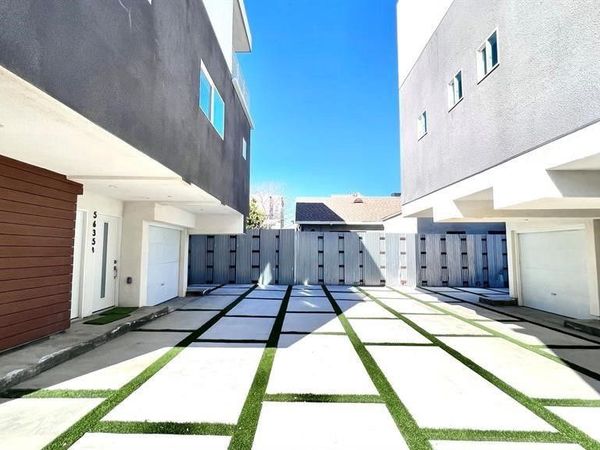 5635 Klump Avenue , Unit 1/2, North Hollywood, CA 91601