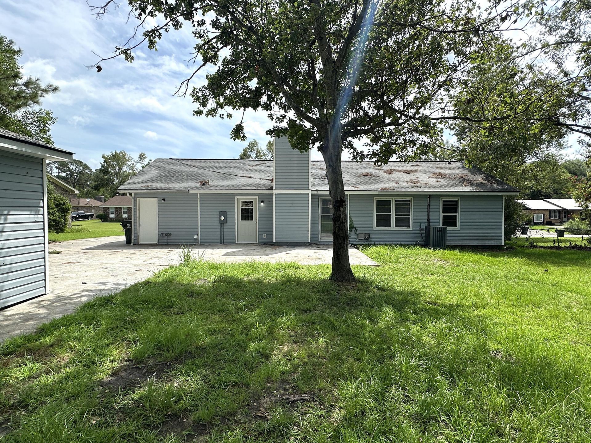 108 Columbia Drive Photo 16