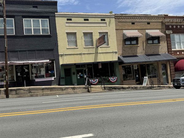 306 W Main Street , Heber Springs, AR 72543