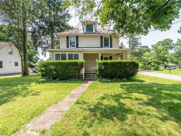 929 N Market Street , Lisbon, OH 44432