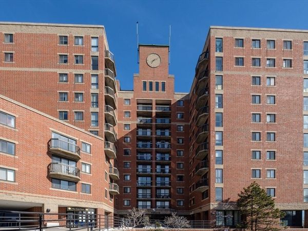 15 N Beacon S, Unit 906, Boston, MA 02134