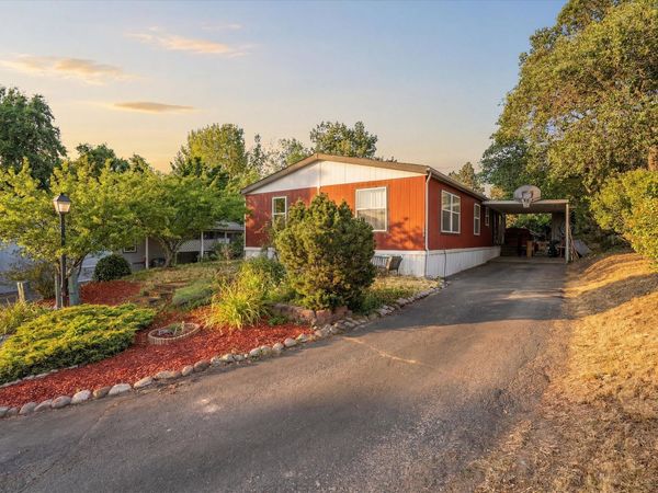 321 Clay Street, Unit SPC 105, Ashland, OR 97520