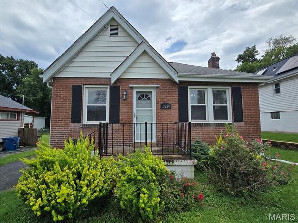 10220 Niblic Drive , Overland, MO 63114