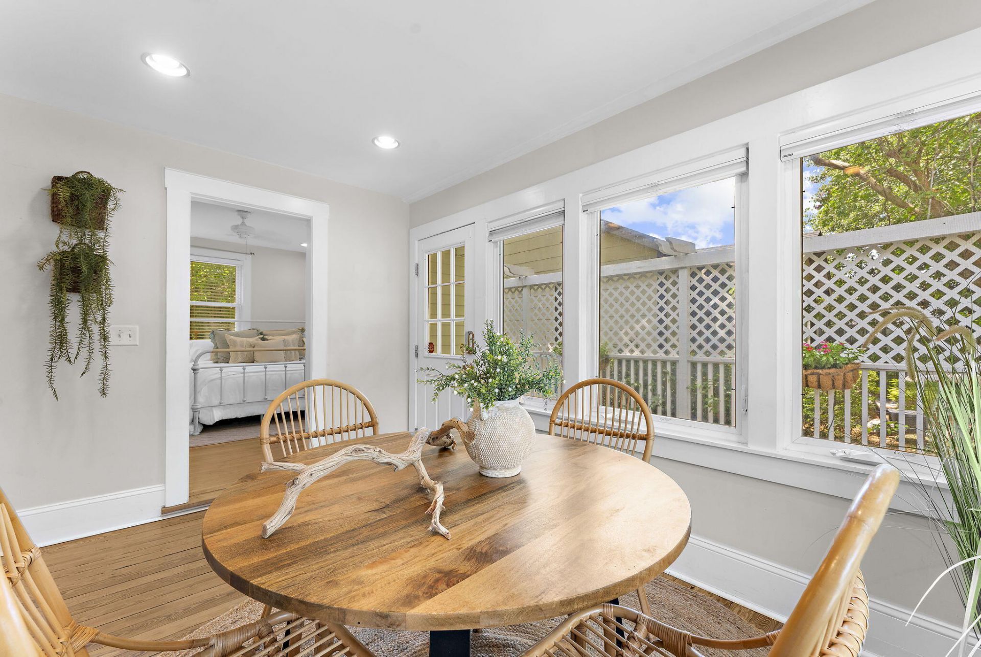 1 10th Avenue Photo 25