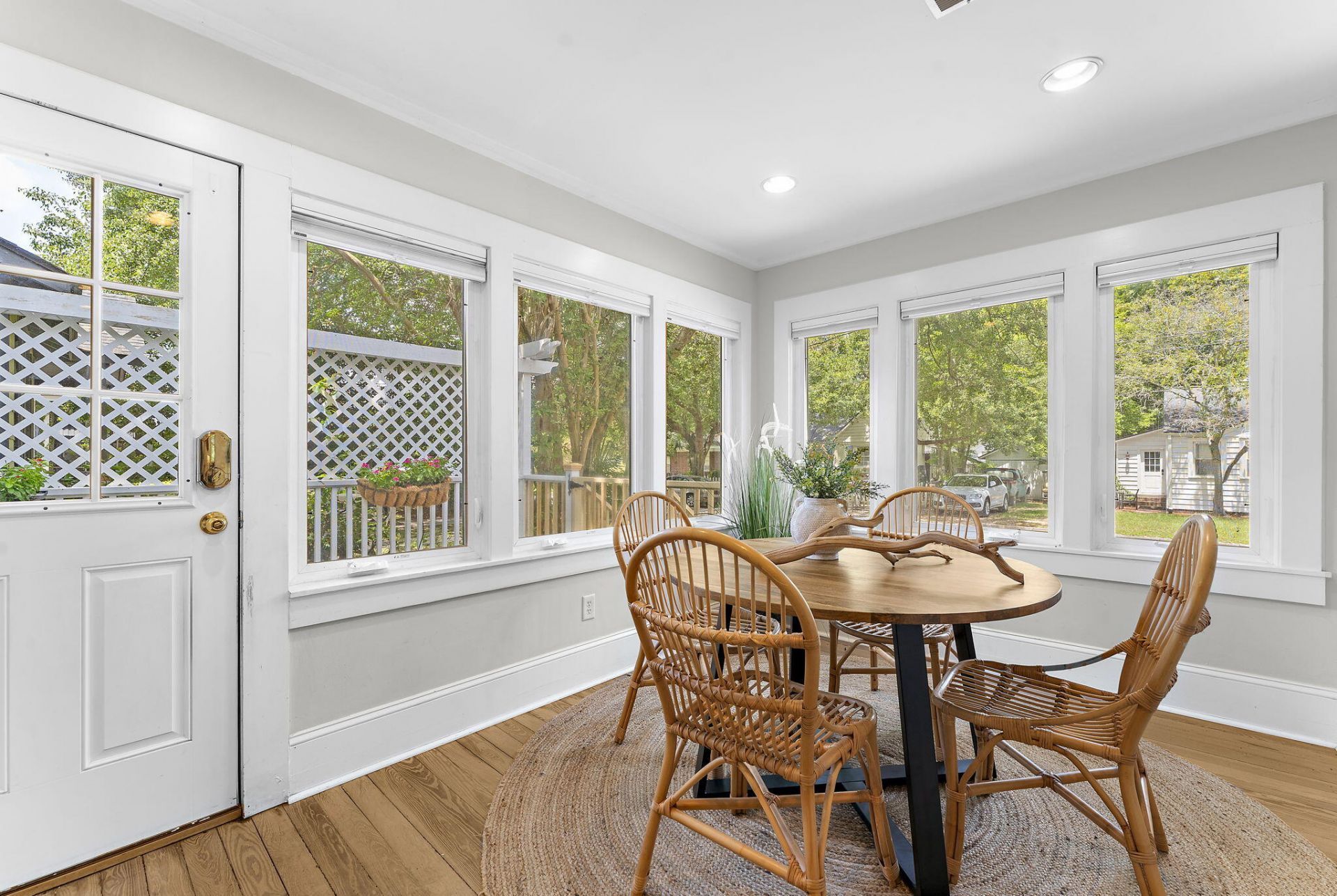 1 10th Avenue Photo 26