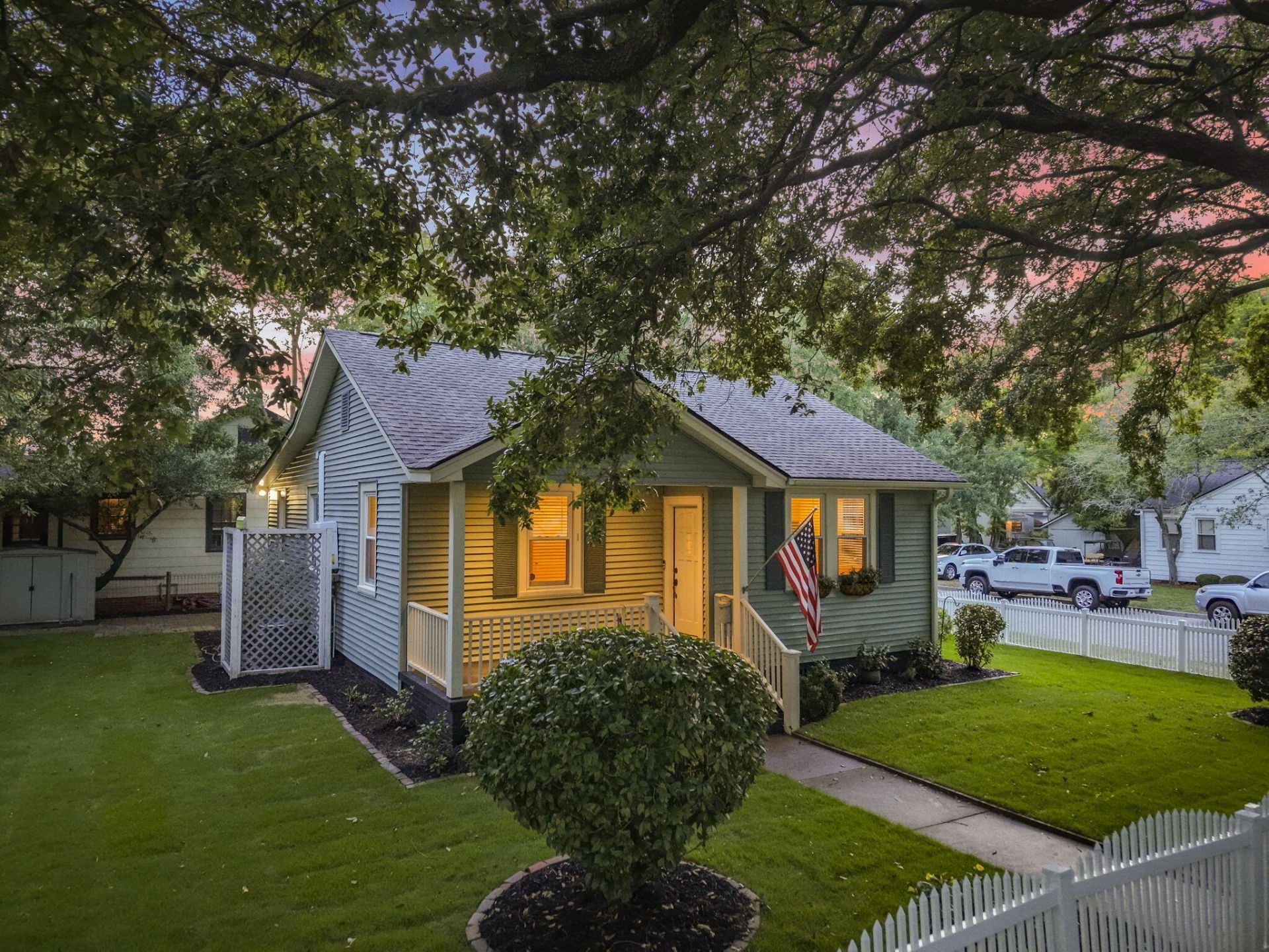 1 10th Avenue Photo 53