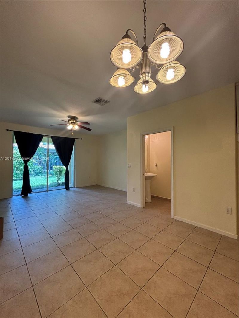 2549 SW 83rd Ter, Unit 105, Miramar, FL 33025 Photo