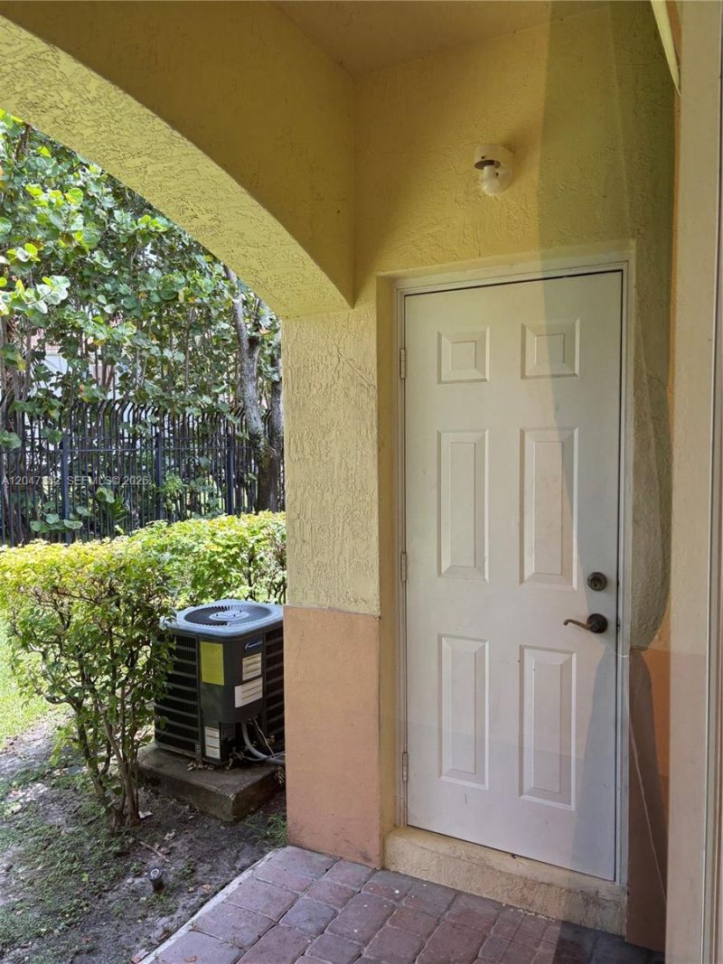 2549 SW 83rd Ter, Unit 105, Miramar, FL 33025 Photo