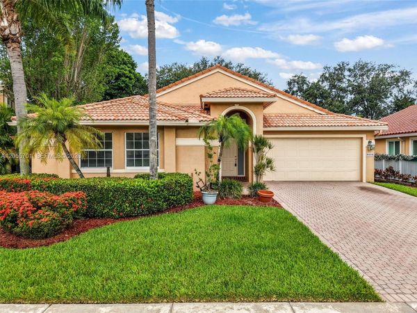 8688 Via Ancho Rd, Boca Raton, FL 33433