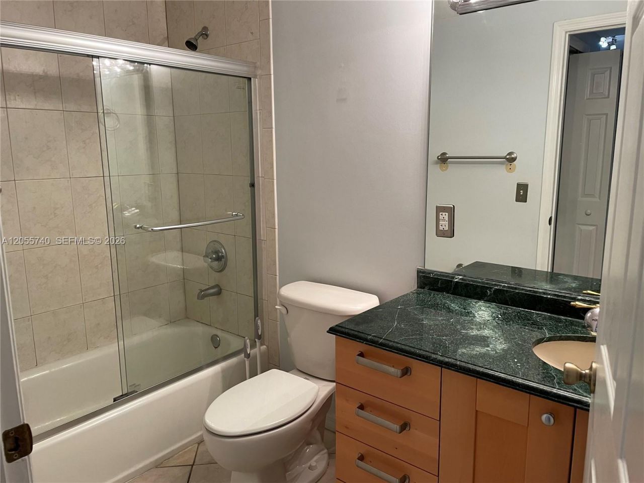 2630 SW 28th St, Unit 33, Miami, FL 33133 Photo
