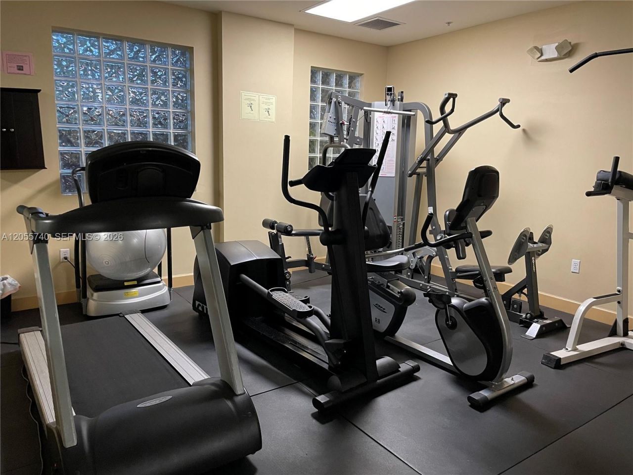 2630 SW 28th St, Unit 33, Miami, FL 33133 Photo