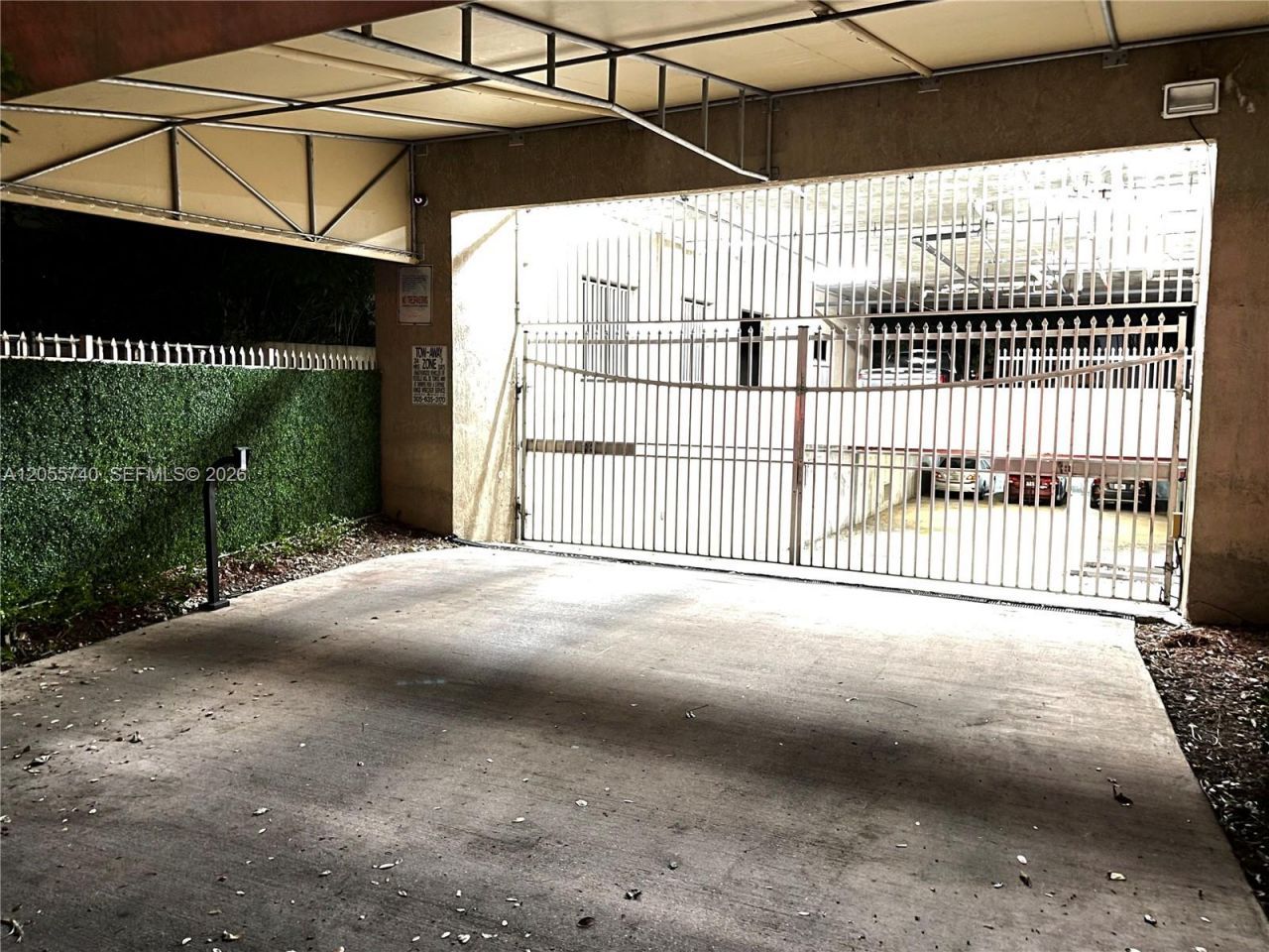 2630 SW 28th St , Unit 33, Miami, FL 33133 Photo