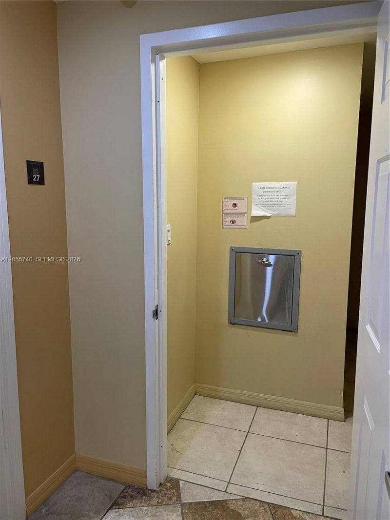 2630 SW 28th St, Unit 33, Miami, FL 33133 Photo